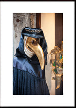 Indlæs billede til gallerivisning Venetianske karnevals masker, Italien.