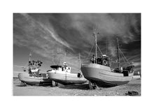 Indlæs billede til gallerivisning Plakat med fiskebåde på Thorup Strand, Denmark