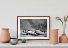 Indlæs billede til gallerivisning Plakat med fiskebåde på Thorup Strand, Denmark