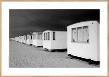 Indlæs billede til gallerivisning Plakat med badehuse på Løkken strand, Danmark