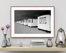 Indlæs billede til gallerivisning Plakat med badehuse på Løkken strand, Danmark