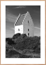 Indlæs billede til gallerivisning Plakat med den 'Tilsandede Kirke' i Skagen, Danmark
